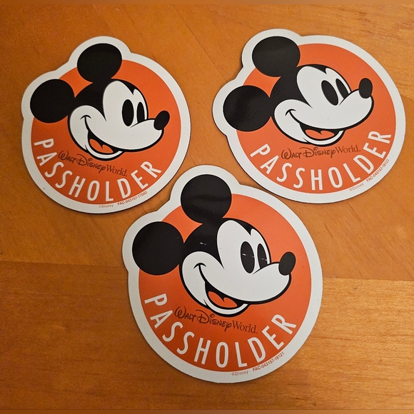 Disney Other - Disney Passholder Mickey Mouse Magnet - 3 Count